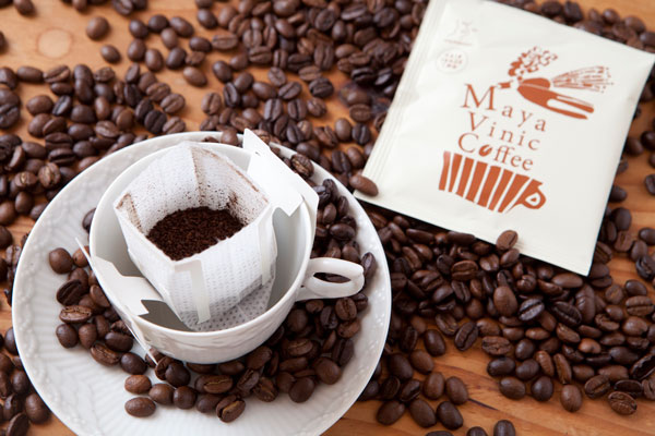フェアトレードによる高品質コーヒー豆を使用したオリジナルパッケージのドリップパックコーヒー