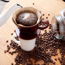 「第６章　コーヒーの抽出技術と食器の知識」①おいしいコーヒーを淹れるには　②コーヒーの挽き方