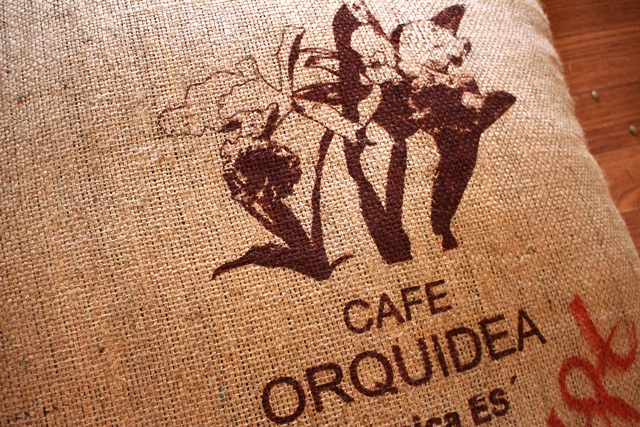 ペルー・アチャマル村より新豆が届きました♪