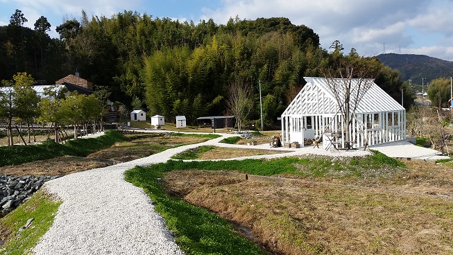 マヤビニックのダッチコーヒーが飲める『ドロフィーズガーデンヒル』