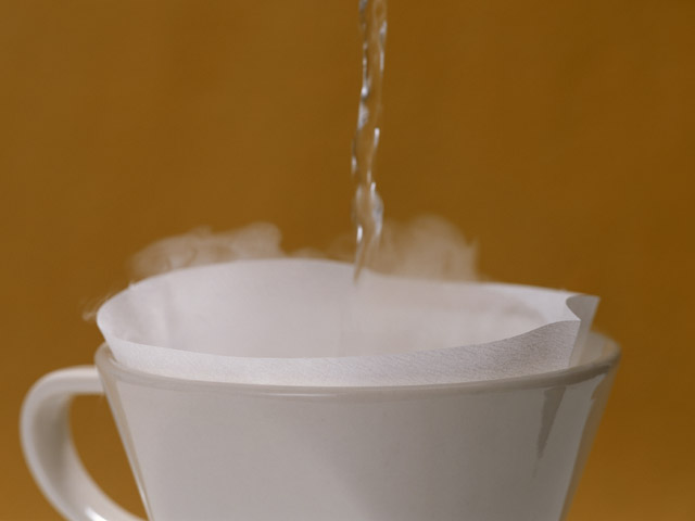 美味しいコーヒーを飲む為に、欠かせない3つの事!Vol.2 「コーヒーを淹れる時のお湯の温度」