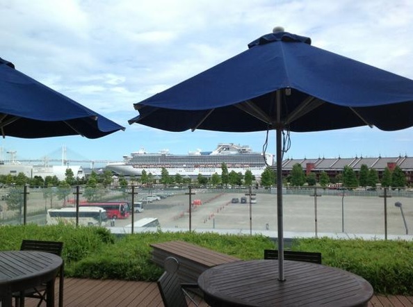 8/5 第29回神奈川新聞花火大会の前にポートテラスカフェにお立ち寄りください☆