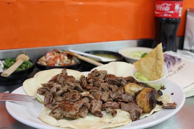 【#1 / 2015】 深い闇と眩しい朝日と。